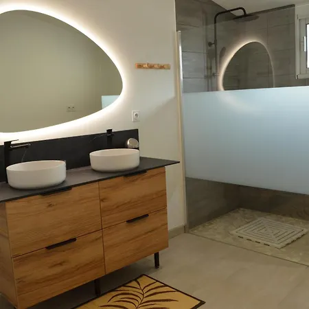 Les 2 Fontaines Holiday home