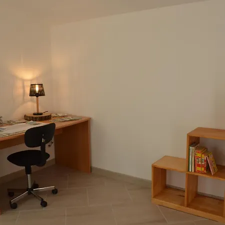 Les 2 Fontaines בית נופש מרנס